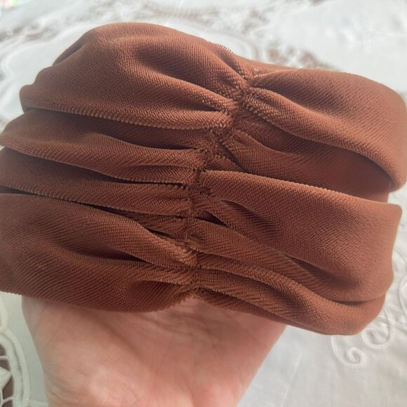 Vintage Brown Velvet Hat 21" Soft Gathered Ruched 1920s to 50s Simple Elegant - Picture 6 of 8